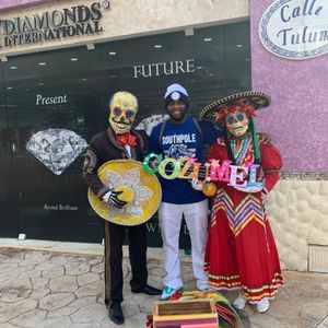 Meet your Posher, Johnny